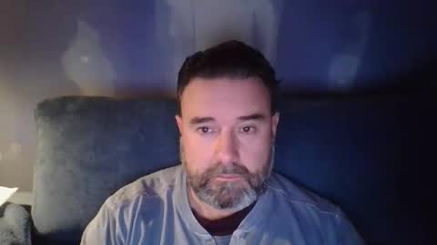 Snapshot of lecheare28 chatting on 02-12-26, 04:57 lecheare28 online show from 02-12-26, 04:57