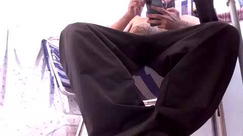 Snapshot of lechebizvm chatting on 10-24-25, 04:25 lechebizvm online show from 10-24-25, 04:25