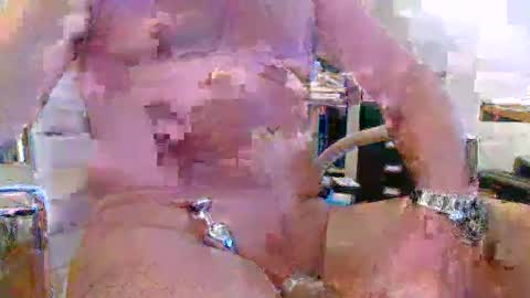 leckerchen66 online show from 12-17-24, 09:39