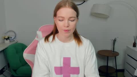 Lilly online show from 12-05-25, 08:16