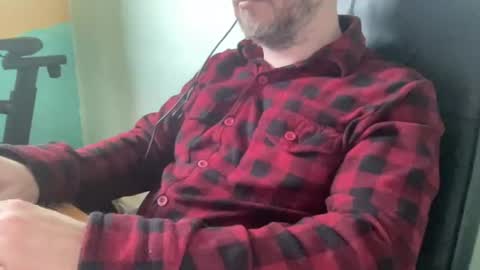 Snapshot of lee_8891 chatting on 06-12-26, 08:57 lee_8891 online show from 06-12-26, 08:57