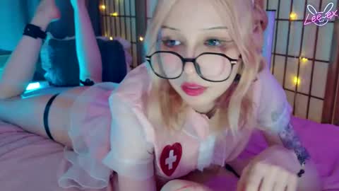 Lee ex online show from 09-24-25, 07:44