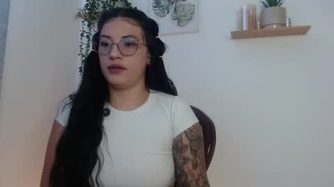Snapshot of leena_rosee chatting on 07-16-26, 06:25 leena_rosee online show from 07-16-26, 06:25
