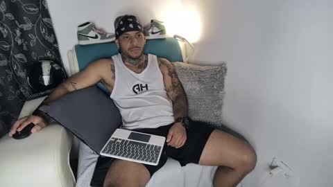 Snapshot of leenar_key chatting on 12-13-24, 03:05 leenar_key online show from 12-13-24, 03:05