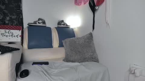 Snapshot of leenar_key chatting on 01-31-25, 11:24 leenar_key online show from 01-31-25, 11:24