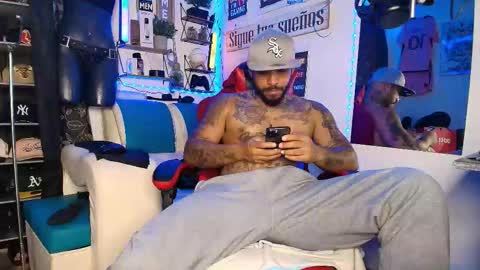 leenar_key online show from 02-28-26, 01:56