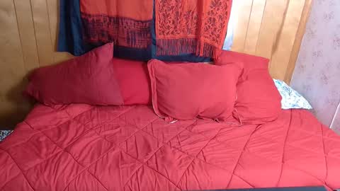 Snapshot of leesdesires chatting on 02-12-26, 04:35 Leesdesires online show from 02-12-26, 04:35