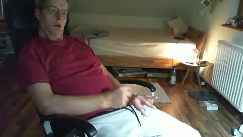 Snapshot of lefti27 chatting on 03-02-25, 11:20 Dave online show from 03-02-25, 11:20