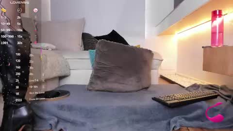Snapshot of leggartha97 chatting on 06-24-26, 03:44 Esmeralda online show from 06-24-26, 03:44