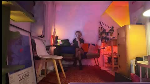 Snapshot of legsylegsinton chatting on 02-08-26, 12:47 legsylegsinton online show from 02-08-26, 12:47