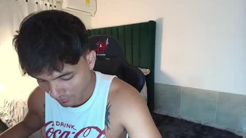  Lei  online show from 10-18-25, 01:08