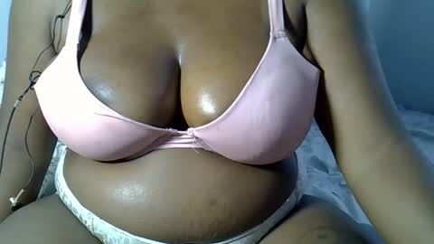 Snapshot of leia_wells90 chatting on 11-09-25, 06:12 leia_wells90 online show from 11-09-25, 06:12