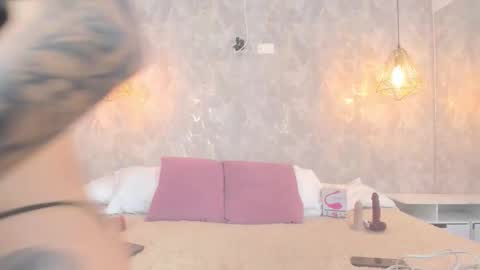 LEIGH ANGELS online show from 12-04-25, 12:53