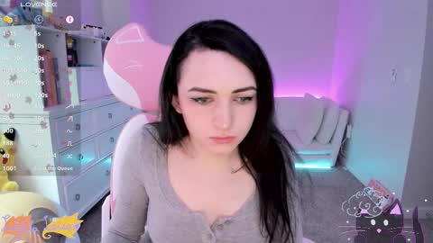 Leighla online show from 10-27-25, 11:52