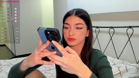 Snapshot of leila_4ever chatting on 01-16-25, 06:48 Leila online show from 01-16-25, 06:48