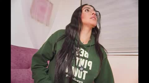 Leila online show from 11-16-25, 01:39