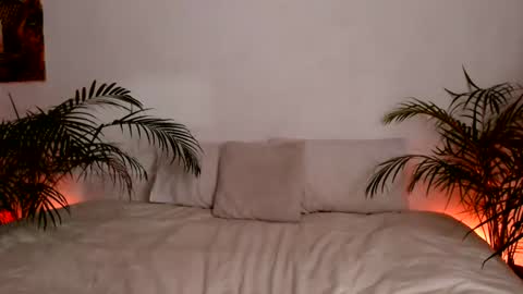 LEILA LUNA online show from 07-16-26, 01:11