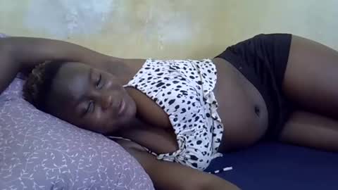 leilah_cute19 online show from 03-16-26, 05:44