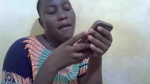 leilah_cute19 online show from 05-09-26, 08:52