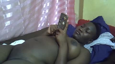 leilah_cute19 online show from 05-15-26, 07:43