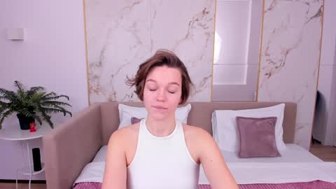 Snapshot of leilalawson chatting on 12-26-24, 09:44 LeilaLawson online show from 12-26-24, 09:44