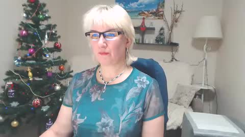 Leila Kinky online show from 12-20-24, 11:21