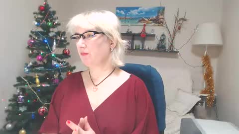 Leila Kinky online show from 01-14-25, 05:30