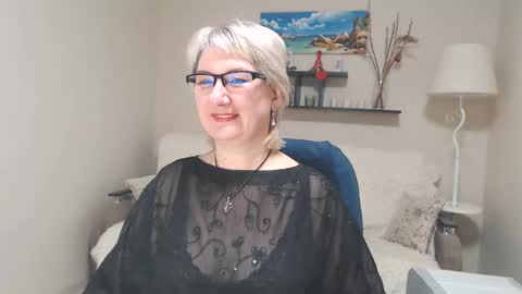Leila Kinky online show from 01-31-25, 02:37