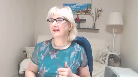 Leila Kinky online show from 02-08-25, 03:08