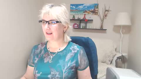 Leila Kinky online show from 02-23-25, 08:17