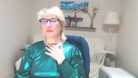 Leila Kinky online show from 03-06-25, 02:29