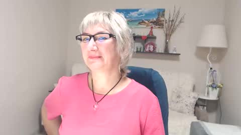 Leila Kinky online show from 10-11-25, 05:28