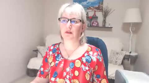 Snapshot of leilamays chatting on 05-24-26, 05:23 Leila Kinky online show from 05-24-26, 05:23
