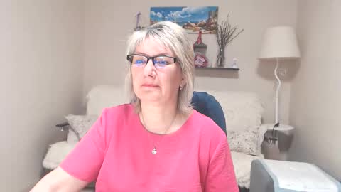 Snapshot of leilamays chatting on 05-28-26, 03:59 Leila Kinky online show from 05-28-26, 03:59