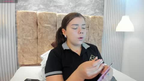 Snapshot of leilapons chatting on 10-28-25, 04:42 leilapons online show from 10-28-25, 04:42