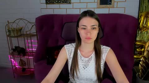 Snapshot of leilarai chatting on 05-22-26, 02:33 Leila Rai online show from 05-22-26, 02:33