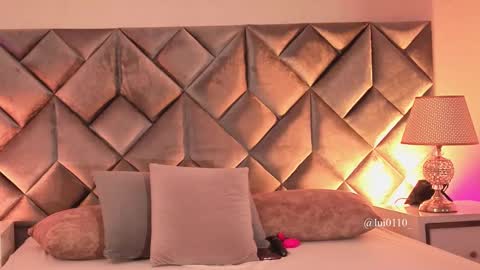 Snapshot of leizathompson chatting on 02-06-26, 08:01 Leizathompson online show from 02-06-26, 08:01