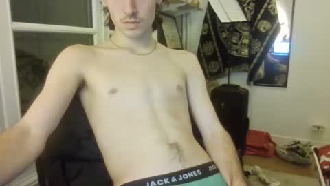 Snapshot of lelele44 chatting on 11-24-25, 04:51 lelele44 online show from 11-24-25, 04:51