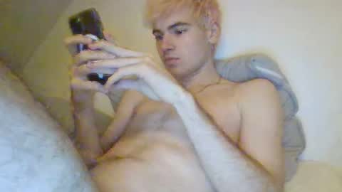 Snapshot of lelele44 chatting on 01-18-26, 03:38 lelele44 online show from 01-18-26, 03:38