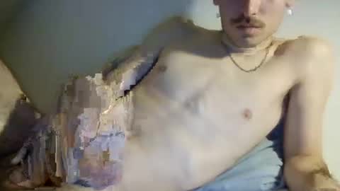 Snapshot of lelele44 chatting on 03-28-26, 02:22 lelele44 online show from 03-28-26, 02:22