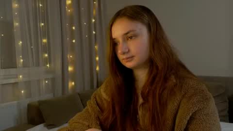 Lelia online show from 04-21-26, 05:39