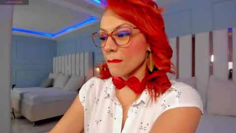 Leloo  online show from 05-18-26, 07:41