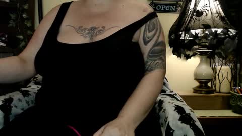 Lelu Fallas online show from 03-05-25, 07:27