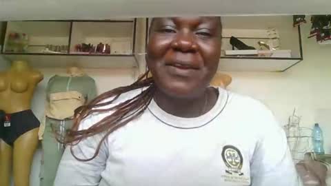 Snapshot of lemon_girl90 chatting on 10-24-25, 10:11 lemon_girl90 online show from 10-24-25, 10:11