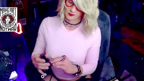 Snapshot of lemon_stealing_whore chatting on 02-15-26, 07:51 Lemon Stealing Whore online show from 02-15-26, 07:51