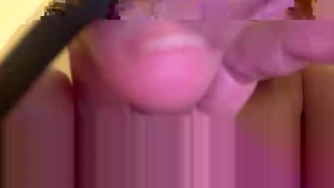 Snapshot of lemonrain09 chatting on 05-19-26, 02:07 lemonrain09 online show from 05-19-26, 02:07