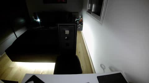 Ange online show from 12-24-24, 05:16