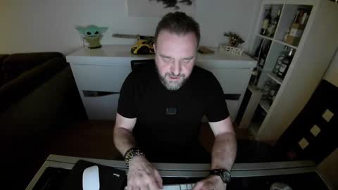 Ange online show from 02-08-25, 09:04