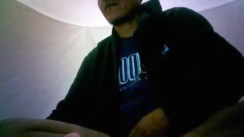 Snapshot of len0n_ chatting on 10-17-25, 06:27 Lenon online show from 10-17-25, 06:27