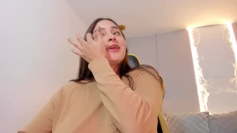 lena_jhons online show from 11-27-25, 07:49